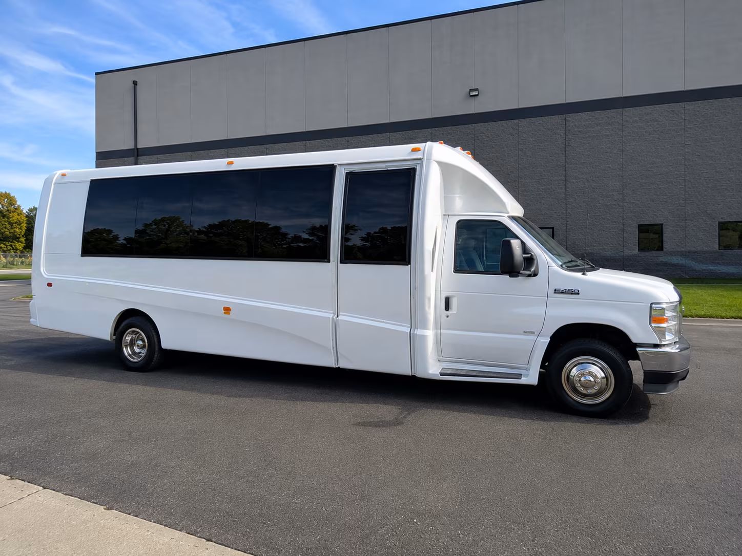 bowiecharterbuscompany com makes it possible to compare wedding buses for any size celebration