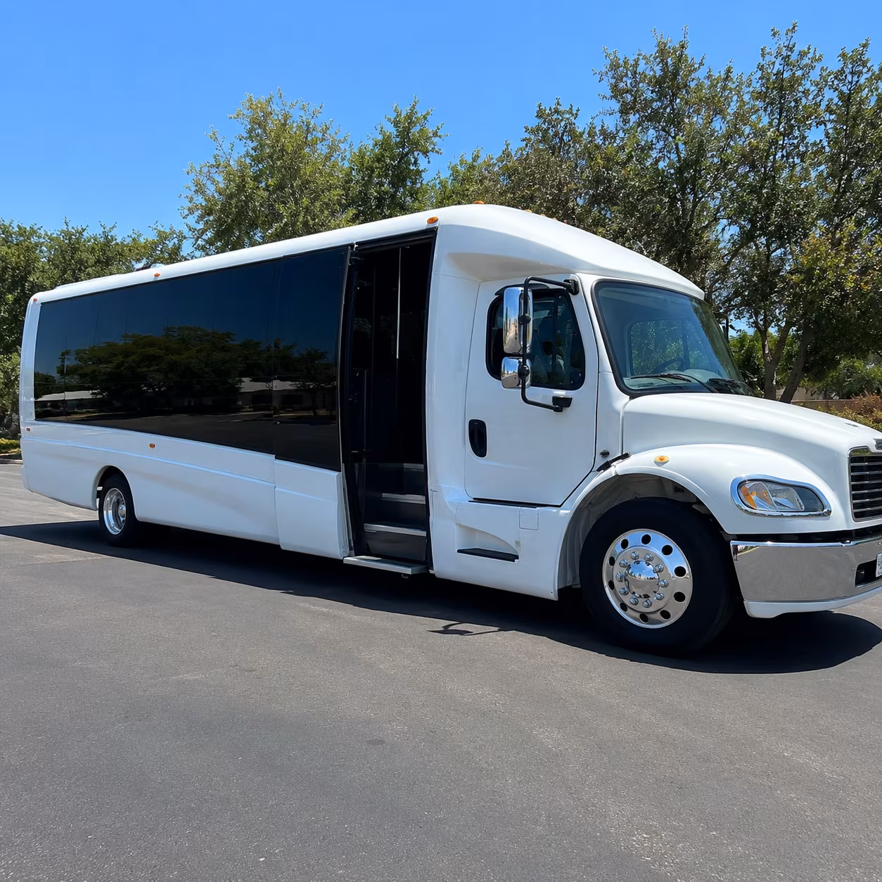 compare bus rentals in bowie with one online quote
