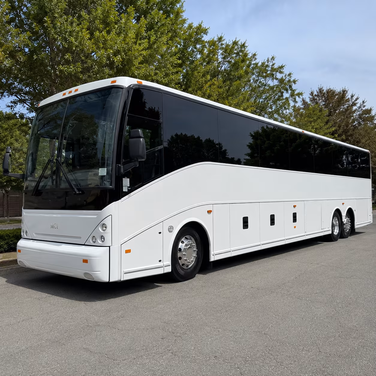 waldorf charter bus